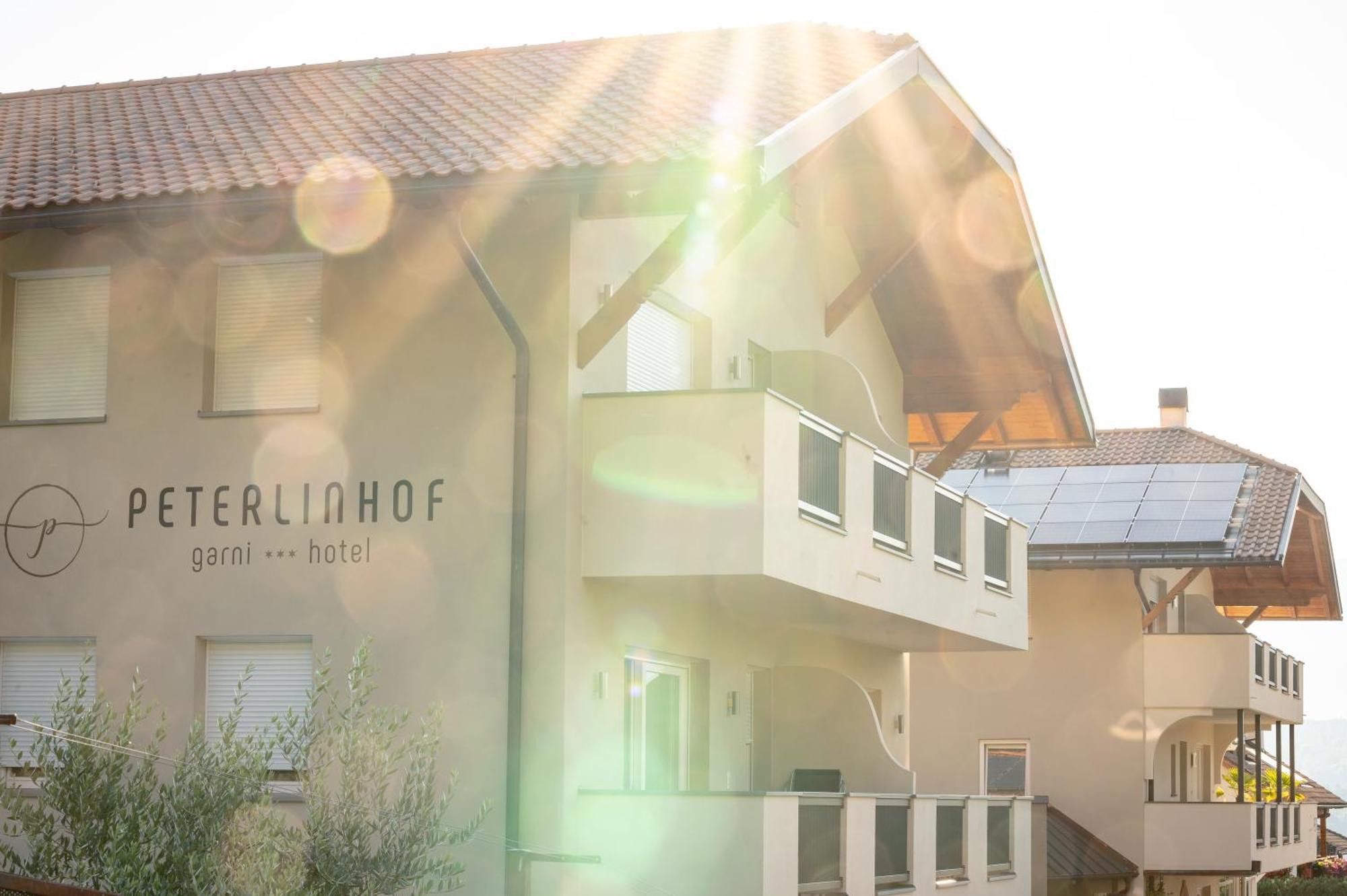 Garni Hotel Peterlinhof Caldaro Exteriér fotografie