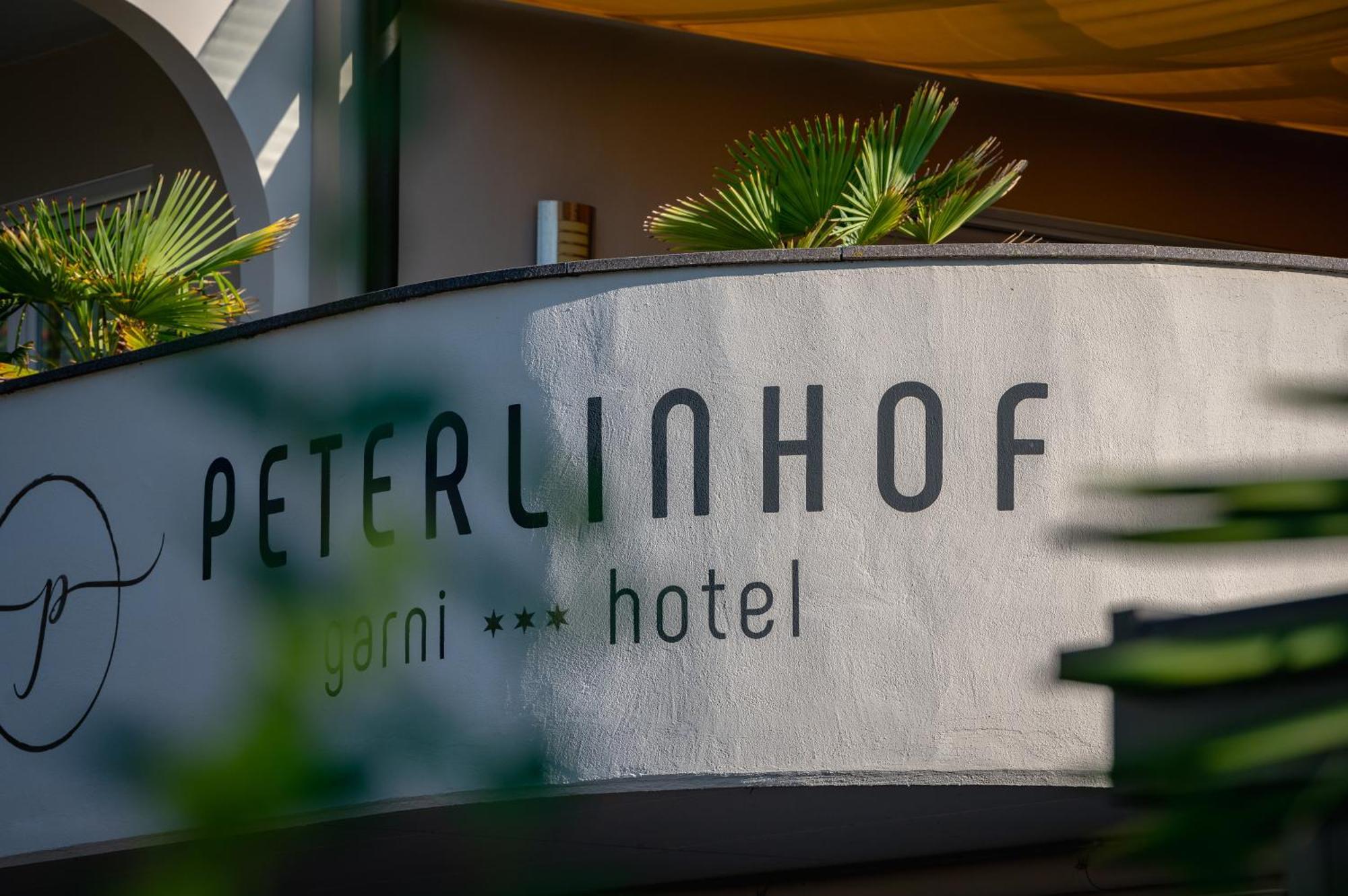 Garni Hotel Peterlinhof Caldaro Exteriér fotografie